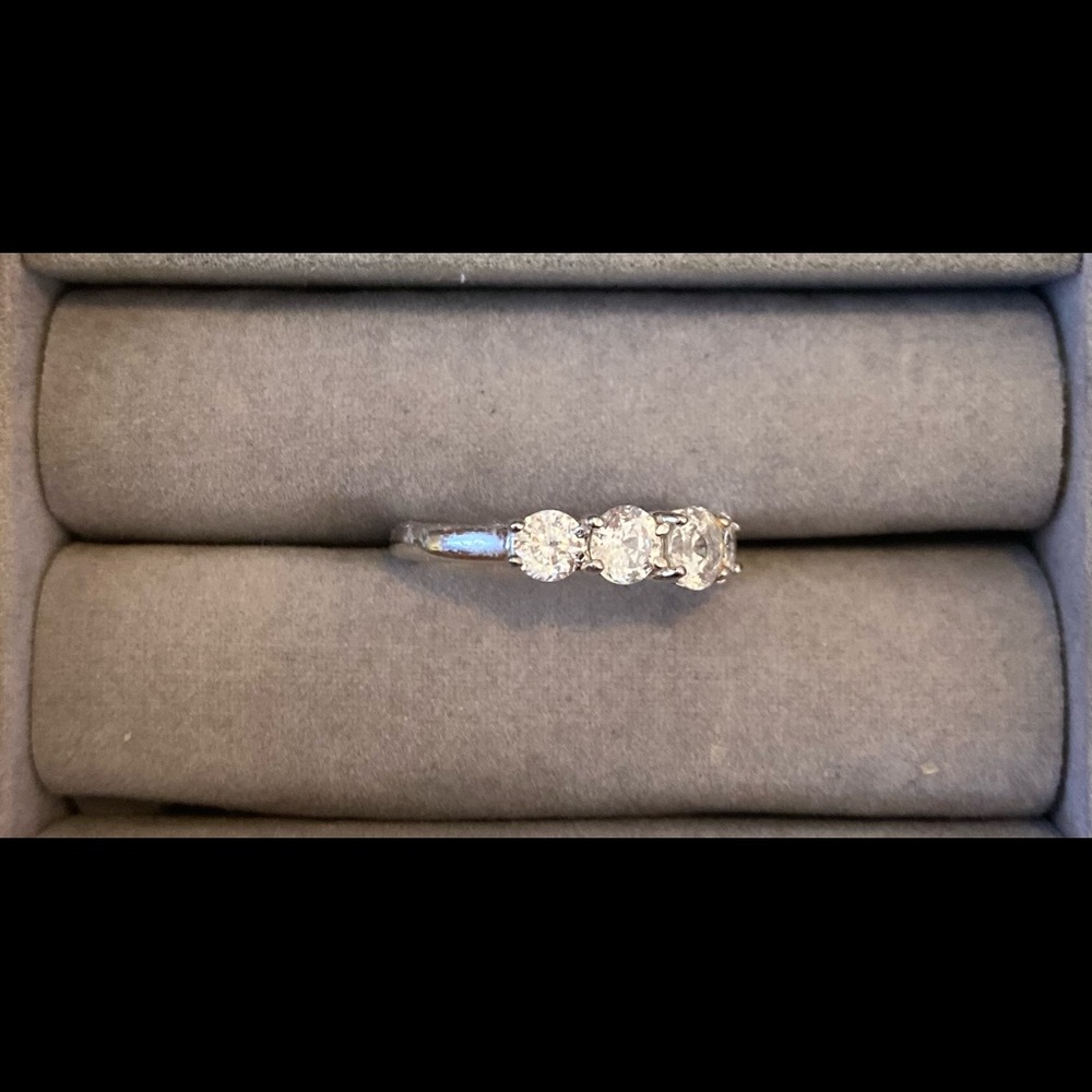 QVC RING - Picture 2 of 2